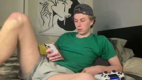 Snapshot of clydeaustin chatting on 03/12/25, 02:41 Clyde Austin online show from 03/12/25, 02:41