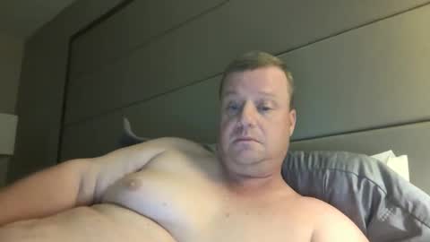 Snapshot of cmachen chatting on 10/16/25, 01:39 cmachen online show from 10/16/25, 01:39