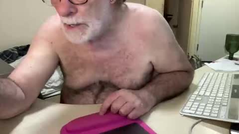 Snapshot of coach_karl chatting on 05/30/26, 12:19 Coach Karl Porn Star Tip me all the way to my next trip online show from 05/30/26, 12:19