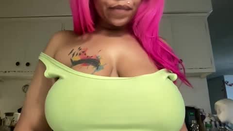 CocaNutt online show from 01/22/25, 06:41