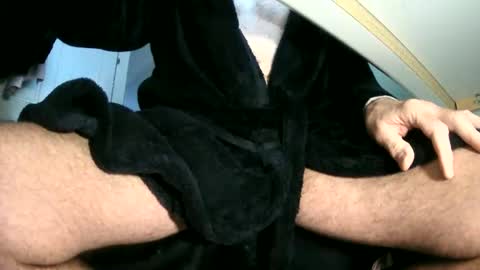 Snapshot of cockneegeezer chatting on 02/27/25, 06:40 Ask me online show from 02/27/25, 06:40