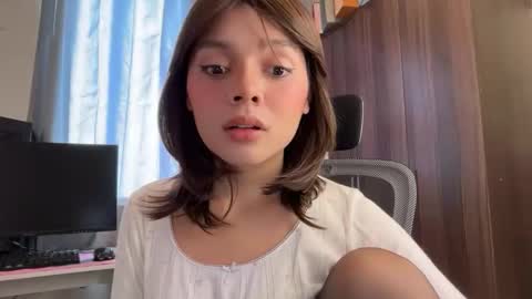 Snapshot of cocktaileciousalessia chatting on 04/05/26, 12:08 Call me Alesh online show from 04/05/26, 12:08