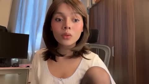 Snapshot of cocktaileciousalessia chatting on 04/14/26, 02:50 Call me Alesh online show from 04/14/26, 02:50