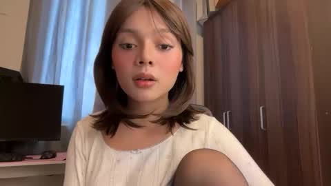 Snapshot of cocktaileciousalessia chatting on 04/17/26, 03:09 Call me Alesh online show from 04/17/26, 03:09