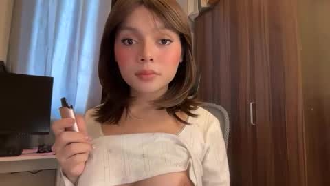 Snapshot of cocktaileciousalessia chatting on 04/21/26, 03:13 Call me Alesh online show from 04/21/26, 03:13