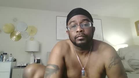 Snapshot of coco3402 chatting on 04/20/26, 04:43 coco3402 online show from 04/20/26, 04:43