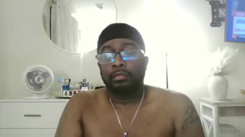 Snapshot of coco3402 chatting on 04/22/26, 03:35 coco3402 online show from 04/22/26, 03:35