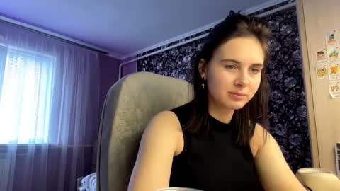 Snapshot of coco_charmel chatting on 10/09/25, 10:13 Nikki online show from 10/09/25, 10:13