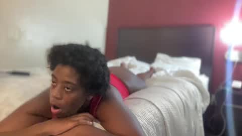 Snapshot of coco_dabaddest25 chatting on 10/05/25, 05:17 coco_dabaddest25 online show from 10/05/25, 05:17