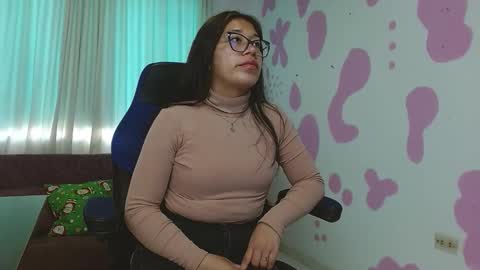 coco_dam online show from 11/03/25, 12:17