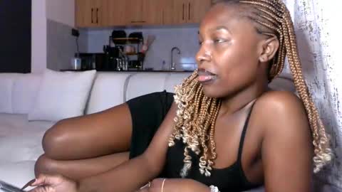 Coco online show from 11/26/25, 04:08