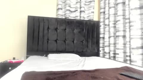 coco_leila online show from 02/27/25, 09:32