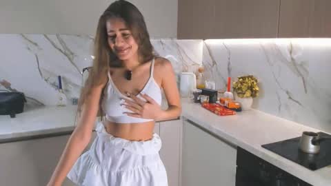 Monika online show from 11/01/25, 09:00