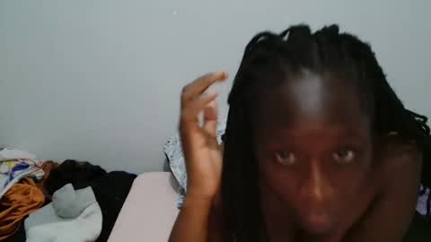 Snapshot of cocoalush9819 chatting on 09/25/25, 05:38 cocoalush9819 online show from 09/25/25, 05:38