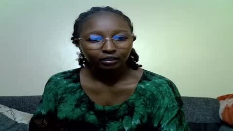 Snapshot of cocobaby_ chatting on 02/08/26, 06:00 Coco online show from 02/08/26, 06:00