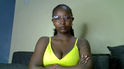 Snapshot of cocobaby_ chatting on 03/11/26, 02:28 Coco online show from 03/11/26, 02:28