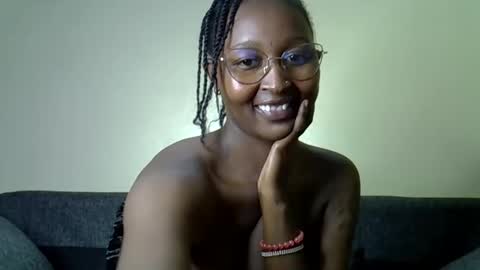 Snapshot of cocobaby_ chatting on 04/22/26, 05:36 Coco online show from 04/22/26, 05:36