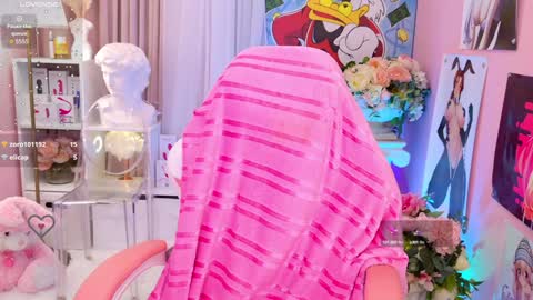 Mia online show from 12/06/24, 10:41