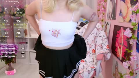 Mia online show from 02/05/25, 08:57