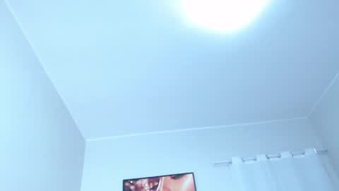 Snapshot of coconutt_oil chatting on 02/22/26, 09:08 coconutt_oil online show from 02/22/26, 09:08