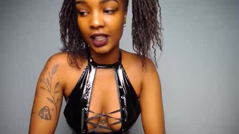 Coco online show from 10/23/25, 09:08