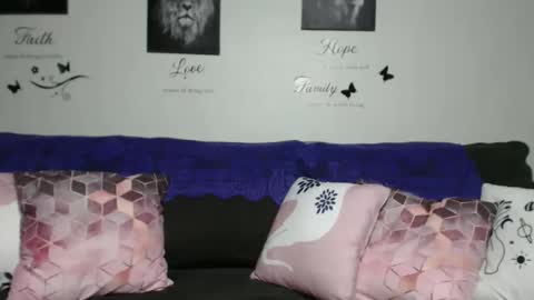 Snapshot of cocoscreamy chatting on 03/19/26, 01:37 CocosCreamy online show from 03/19/26, 01:37