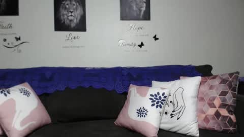 Snapshot of cocoscreamy chatting on 03/27/26, 01:44 CocosCreamy online show from 03/27/26, 01:44