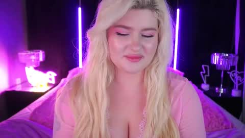 onlyfans amyleyy online show from 02/10/25, 10:31