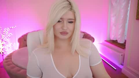 onlyfans amyleyy online show from 12/22/25, 07:16