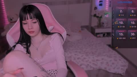 Snapshot of coddleweeper chatting on 01/21/25, 12:46 Hello guys my name is Coddle online show from 01/21/25, 12:46