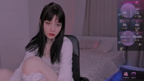 Snapshot of coddleweeper chatting on 02/19/25, 09:06 Hello guys my name is Coddle online show from 02/19/25, 09:06