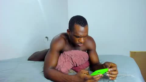 Snapshot of coddy_fit chatting on 05/17/26, 12:52 cody online show from 05/17/26, 12:52