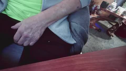 Snapshot of cody81421 chatting on 01/14/25, 05:12 cody81421 online show from 01/14/25, 05:12