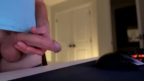 Snapshot of coffeelounge chatting on 01/17/25, 05:00 c o f f e e l o u n g e online show from 01/17/25, 05:00