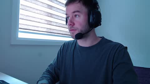 Snapshot of coffeelounge chatting on 01/19/25, 04:14 c o f f e e l o u n g e online show from 01/19/25, 04:14