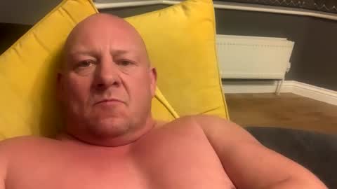 col4nows online show from 11/23/25, 10:09