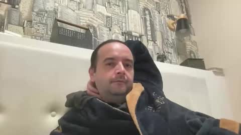 colambus555 online show from 10/08/25, 07:44