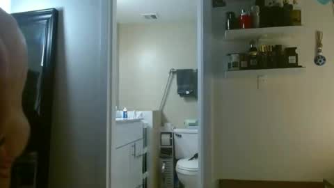 Snapshot of colbymoney chatting on 03/30/26, 02:01 Colby big dick money online show from 03/30/26, 02:01