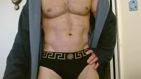 Snapshot of colbymoney chatting on 04/06/26, 11:00 Colby big dick money online show from 04/06/26, 11:00