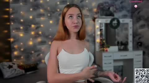 Snapshot of cold_waterfall chatting on 12/22/24, 03:22 Criss online show from 12/22/24, 03:22