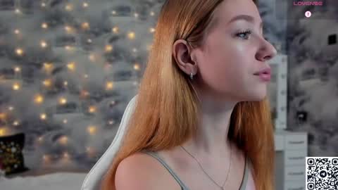 Snapshot of cold_waterfall chatting on 01/11/25, 03:34 Criss online show from 01/11/25, 03:34