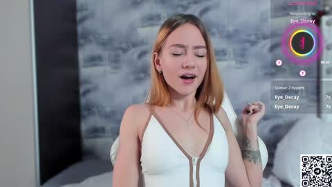 Snapshot of cold_waterfall chatting on 01/25/25, 04:13 Criss online show from 01/25/25, 04:13