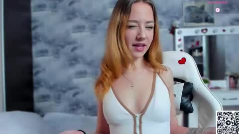 Snapshot of cold_waterfall chatting on 03/10/25, 03:34 Criss online show from 03/10/25, 03:34