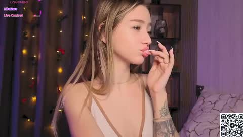 Criss online show from 03/23/26, 03:43