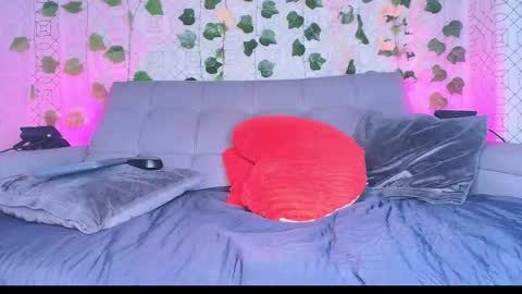 colett online show from 10/21/25, 12:06