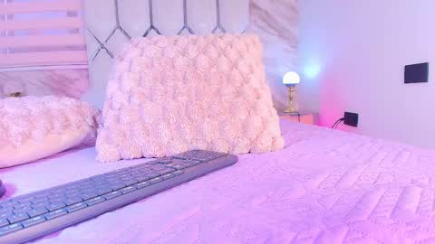 colett online show from 11/28/25, 12:08