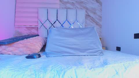 Snapshot of colett_hall chatting on 03/08/26, 11:58 colett online show from 03/08/26, 11:58