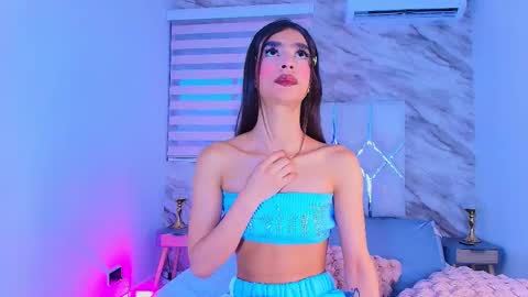 Snapshot of colett_hall chatting on 03/30/26, 12:17 colett online show from 03/30/26, 12:17