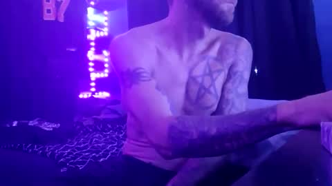 colevan2390 online show from 11/17/25, 10:54