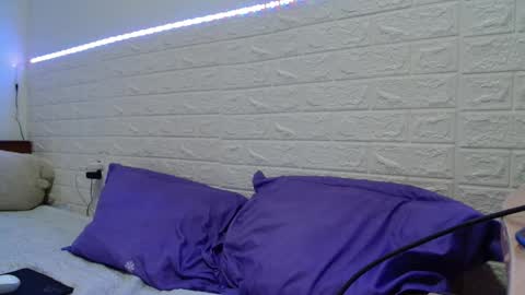 Snapshot of colin_hopex chatting on 12/22/25, 05:32 colin hopex online show from 12/22/25, 05:32